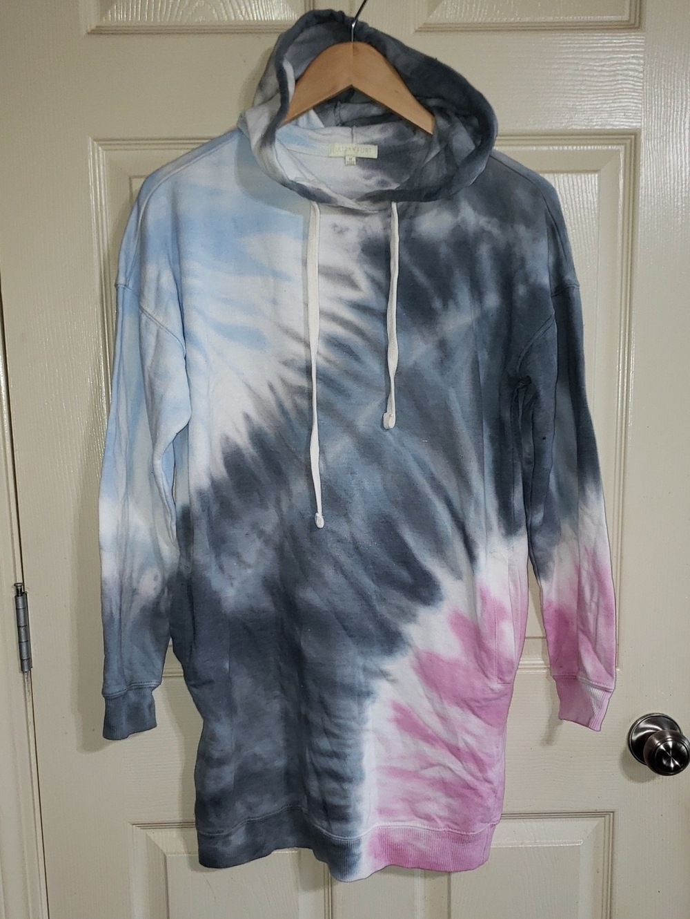 Ultra Flirt Tie-Dye Hooded Sweatshirt in Blue, Gray & Pink